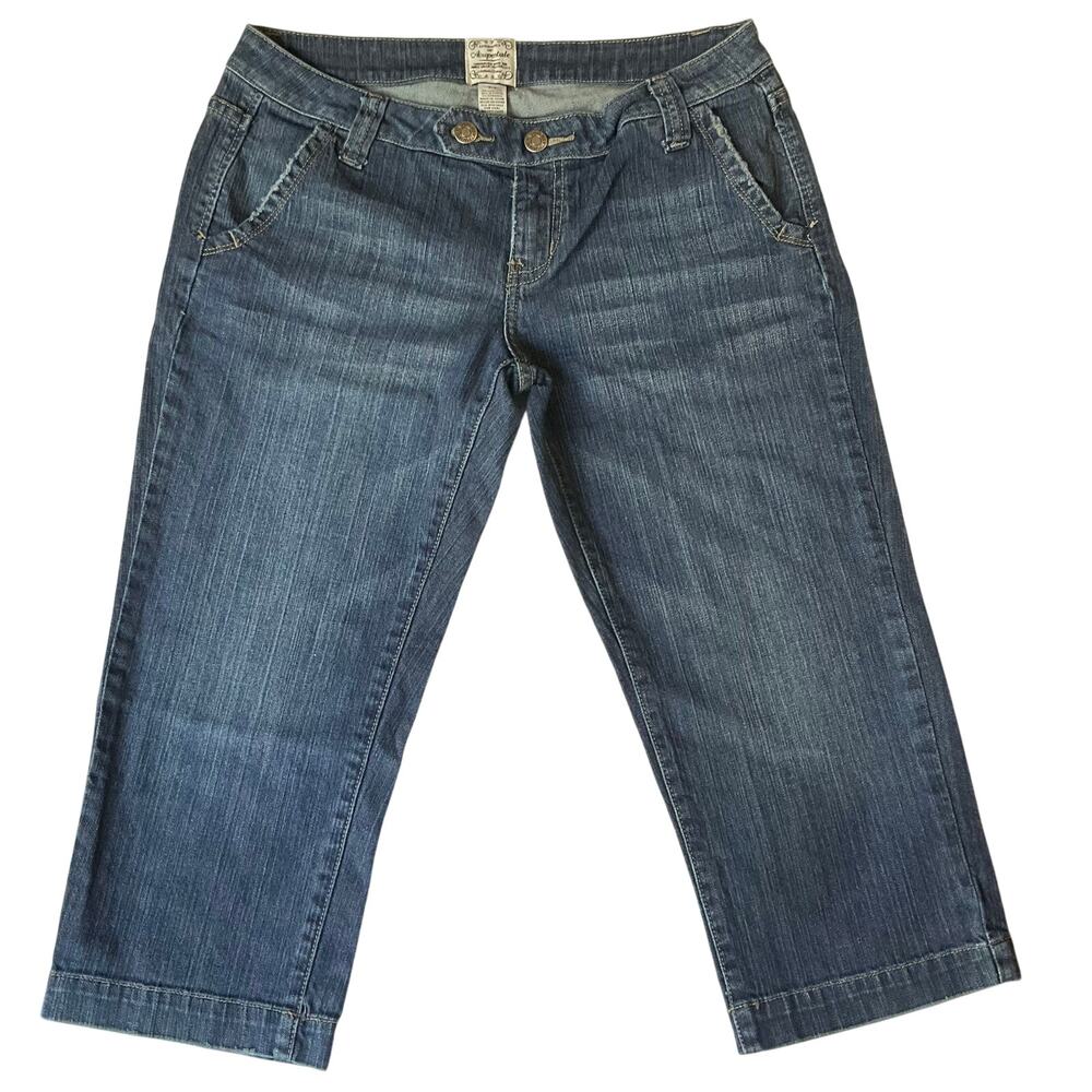 Aeropostale Women Denim Shorts size 7/8 Blue Low Rise Stretch Knee Length